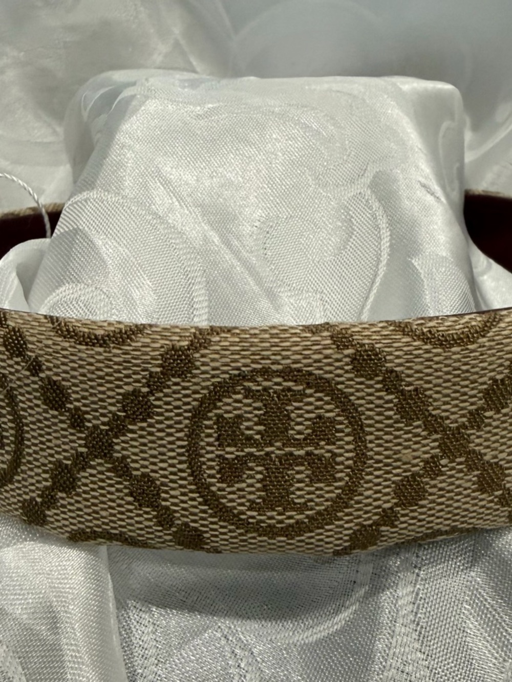 Tory Burch Beige Logo Pattern Headband with Brown Leather Lining. New - Picture 6 of 7